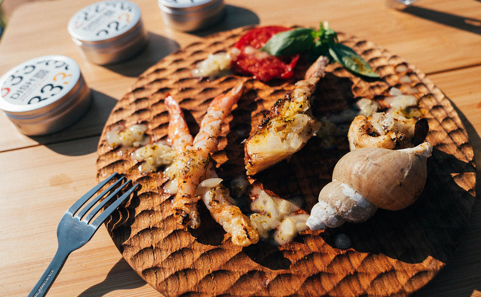 キャンプで作る「ブールブランソースの海鮮焼き」