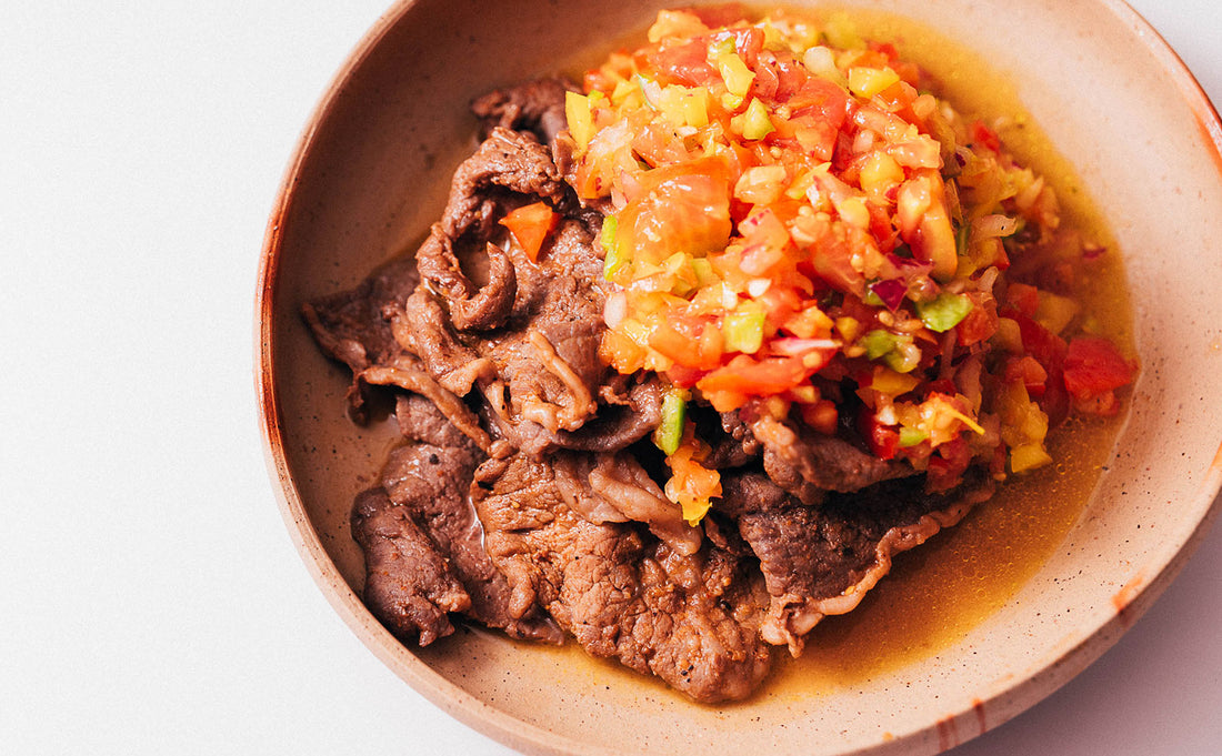 牛肉のモーリョ・ヴィナグレッチ添え